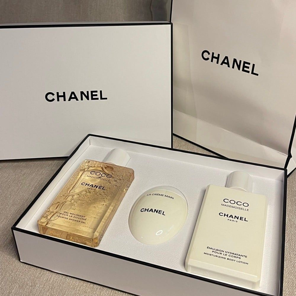 Chanel COCO Mademoiselle Shower GEL 6.8+ Body Lotion 6.8+ Hand cream Gift Set